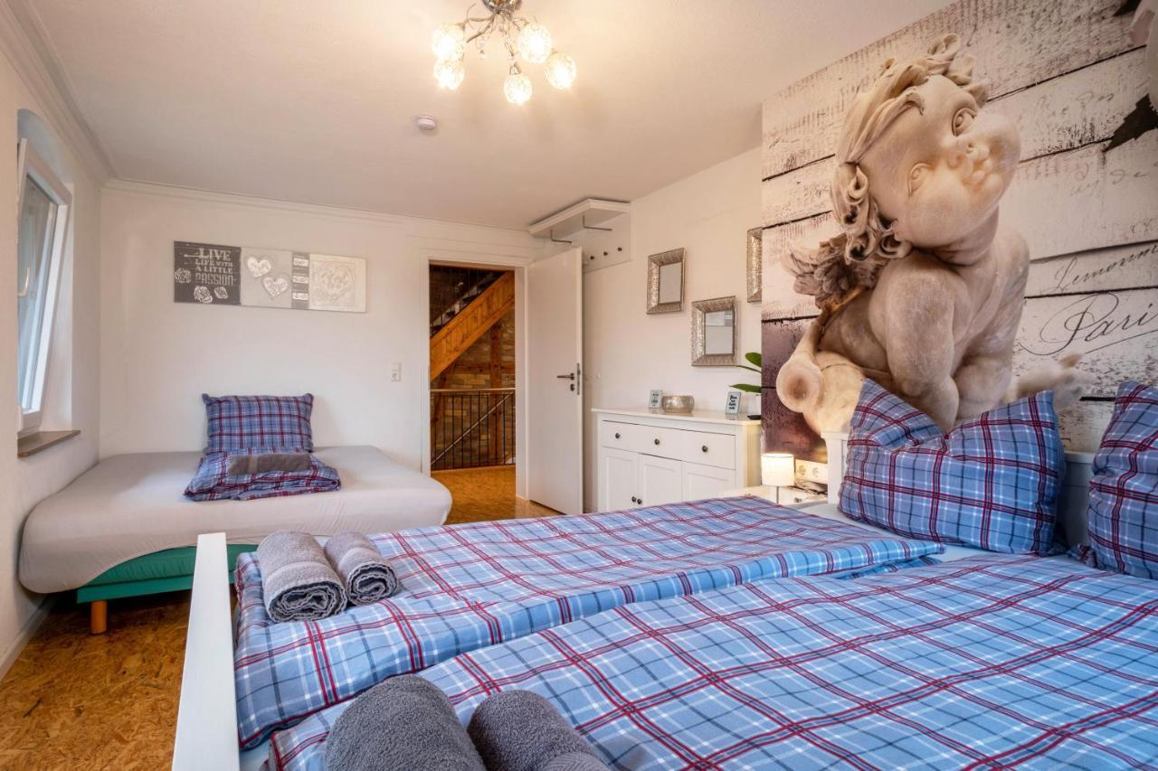 Ferienwohnung Ellenweiler Bis 15 P FDH Exteriör bild
